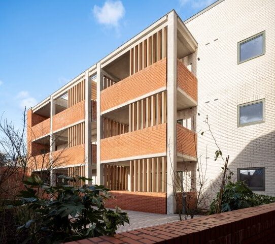 External view of 3 storey Apartment Building with balcony