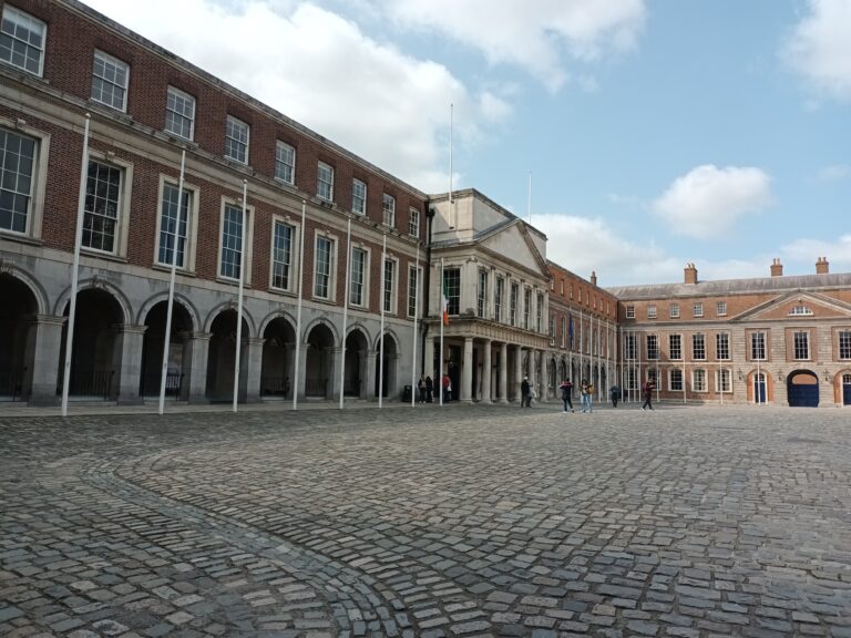 Dublin Castle: Tours of the Neo Gothic Chapel Royal and 18th century State Apartments