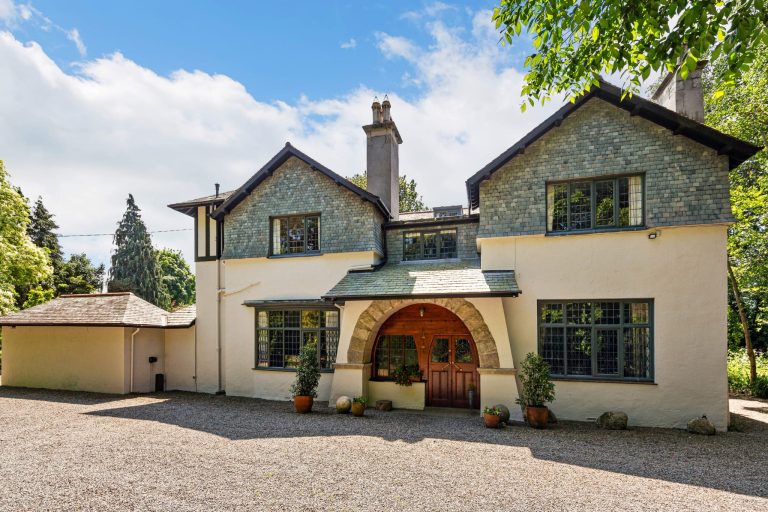 Ardvarna House
