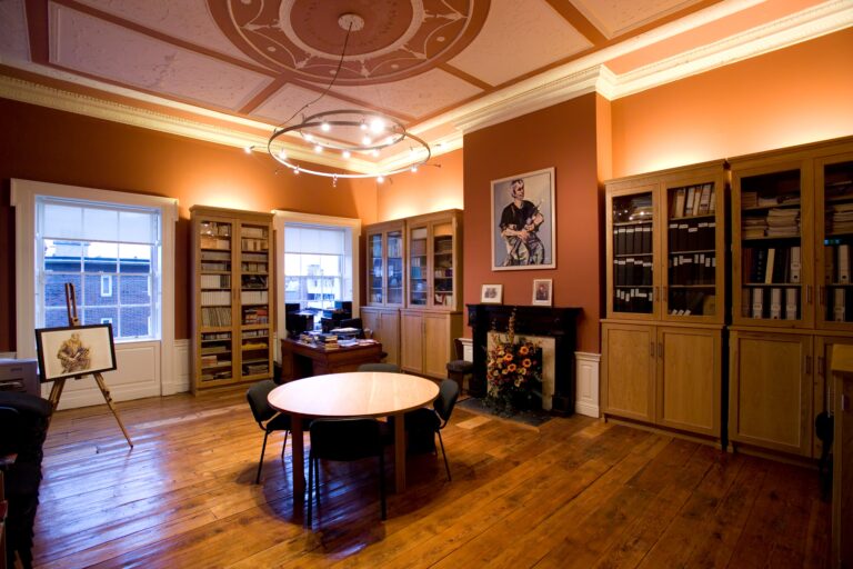 Sound of Ireland Centre Na Piobairi Uilleann