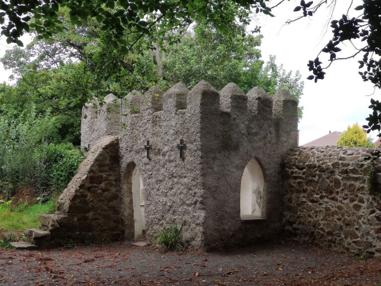 A Tour of the Follies of St Enda’s Park – Junior
